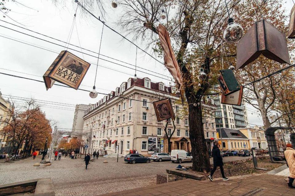 Cathedral Park And Pedestrian Zone Ultracentral Cozy Apartment In Кишинёв Экстерьер фото